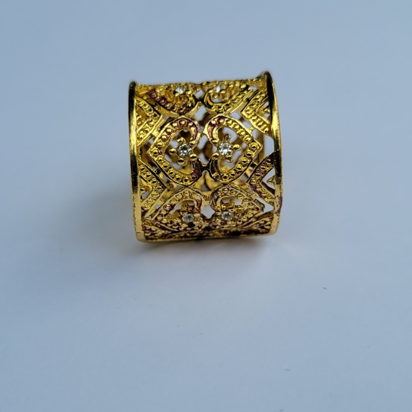 Gold wrap ring with small diamonds size 10-11 - Picture 3 of 4